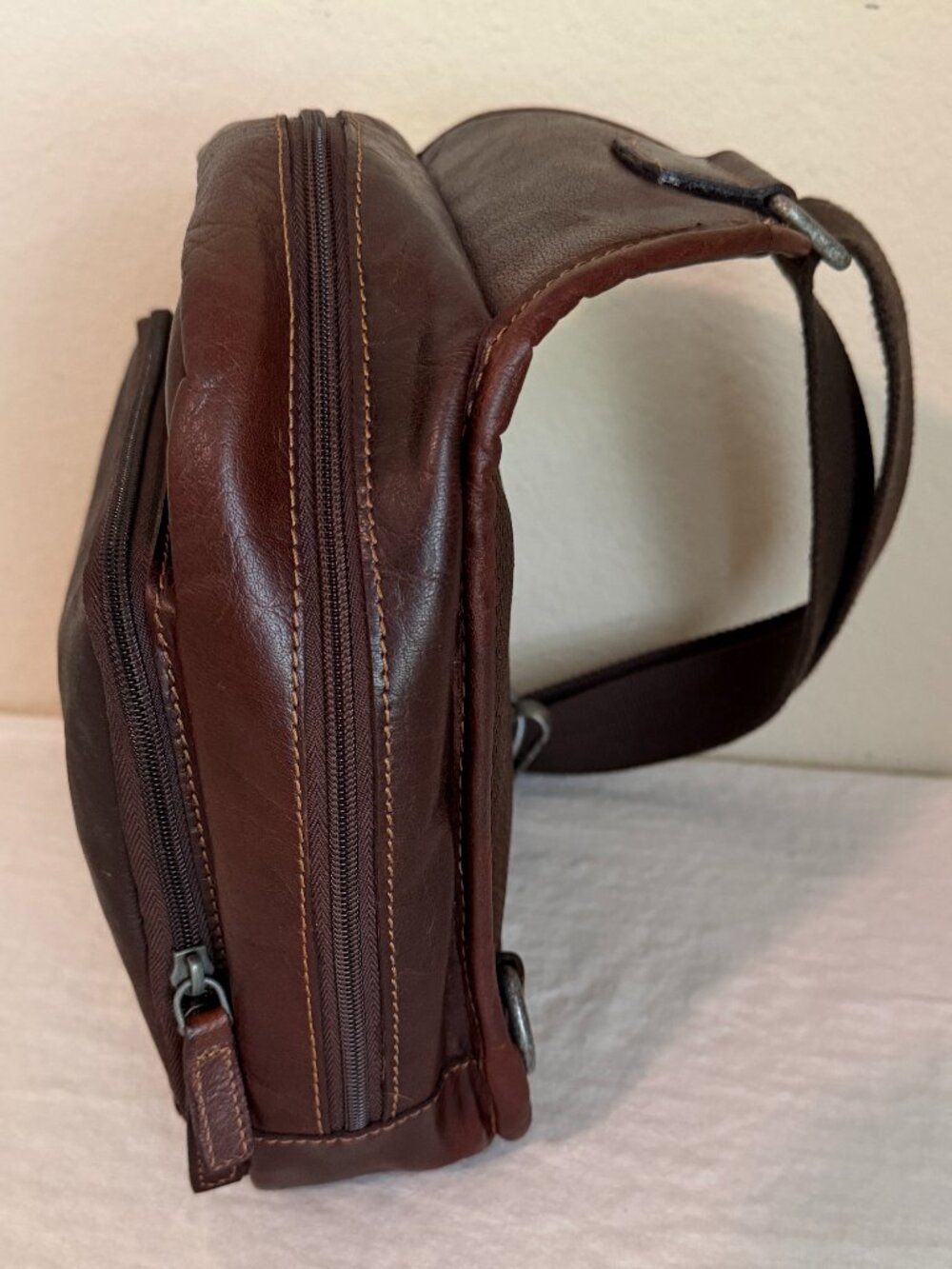Jack Georges Leather Crossbody Backpack Brown Zip Closure Adjustable Strap Boho - Picture 4 of 16